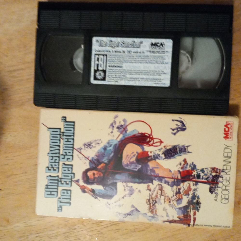 Excellent condition Clint Eastwood Eigar Sanction
